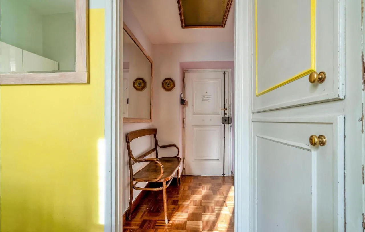 Amazing Apartment In Roma With Wifi And 2 Bedrooms 0*, Rome
